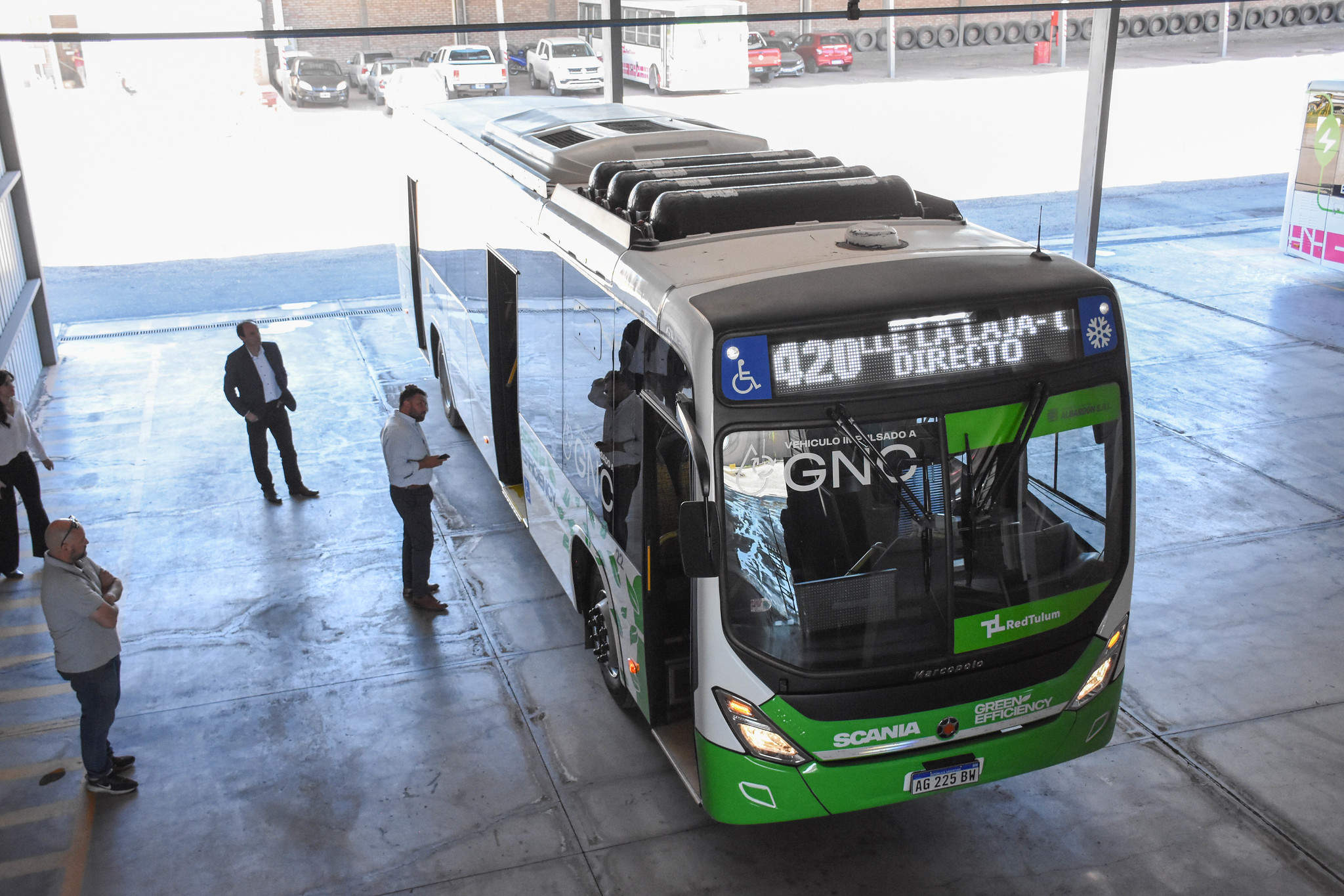 primer colectivo a GNC