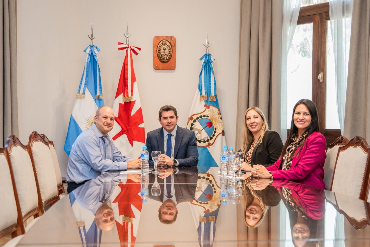 Orrego recibió al embajador de Canadá en Argentina - :: Pocito Mi Ciudad