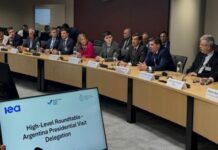 Orrego expuso sobre energía y minería ante inversores europeos en París